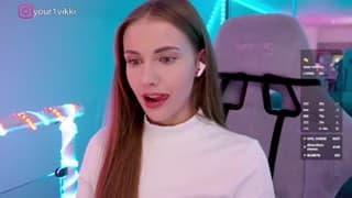 -VikkiL0vesCheese- - bongacams