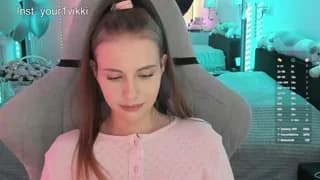 -VikkiL0vesCheese- - bongacams