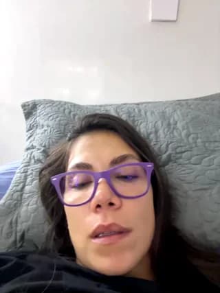 APRILHILL - bongacams