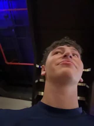 ARON_LUXX - stripchat