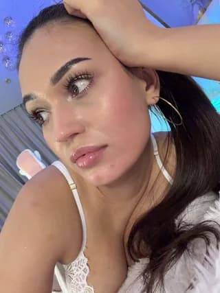 Adel-chocolatee - bongacams