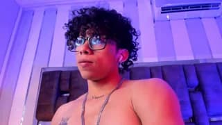 AkazaBoy_ - stripchat