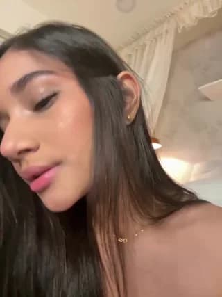 AlessiaVallmont - stripchat