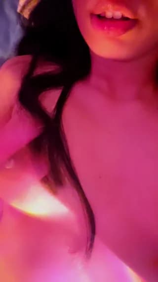 Aloneathome22 - cam4