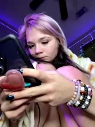 Cutiepiespanks - stripchat