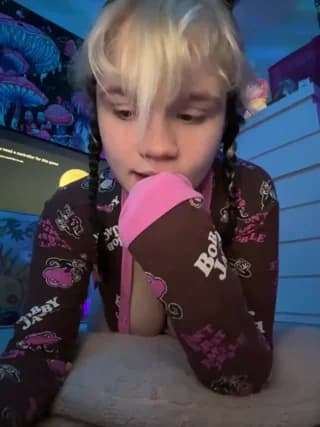 Cutiepiespanks - stripchat