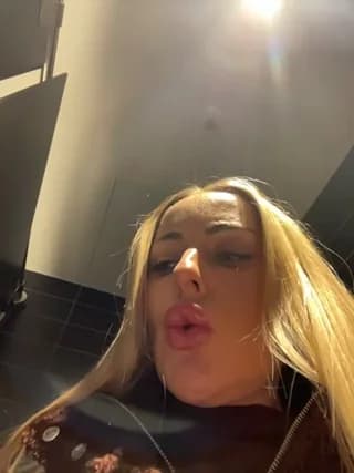 EmaSalis - stripchat