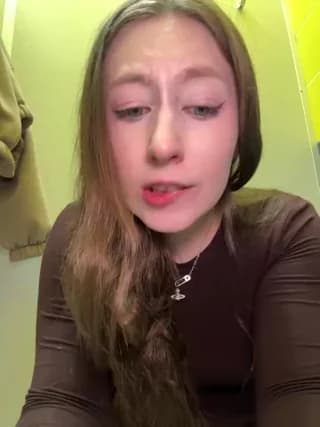 FroggyAnna - stripchat