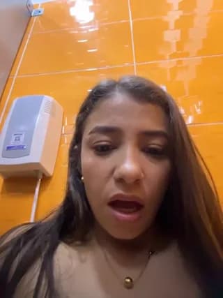 Hall_16 - stripchat