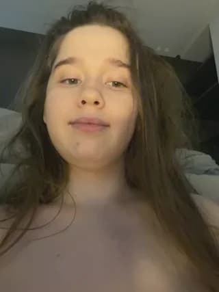 HornyGirlH - stripchat