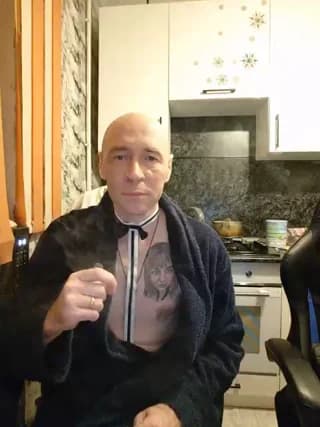 Innokentiy449 - bongacams