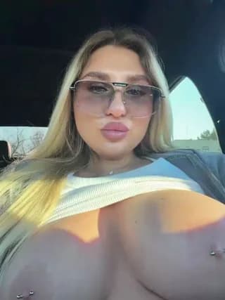 Kotofeyka1 - bongacams