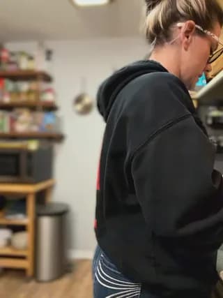 LadyLena1 - stripchat