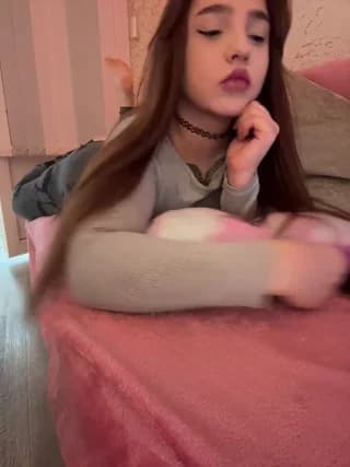 LittleDelora - bongacams