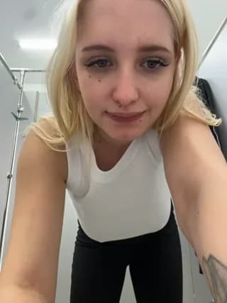 Milkyy_wway - stripchat