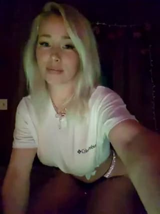 POPPY_XO - stripchat