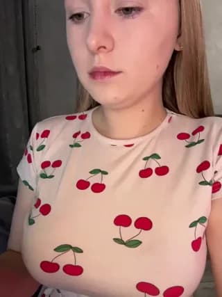 Peach--Alice - bongacams