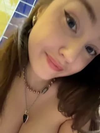 Peachy_Dream - stripchat