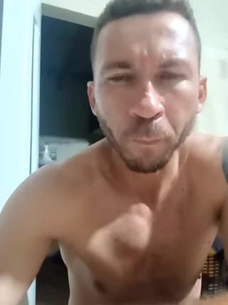 RobertoLuiz84 - stripchat
