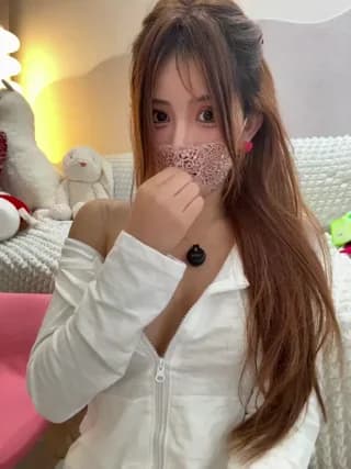 Selenaaaaa- - stripchat