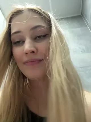 blonde_exe - stripchat