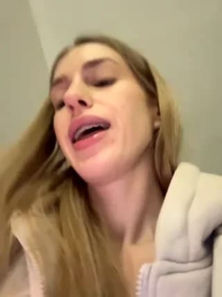 kira_mia - stripchat