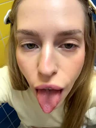 kira_mia - stripchat