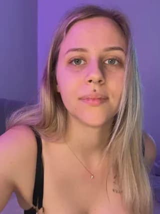 lunawolf21 - stripchat