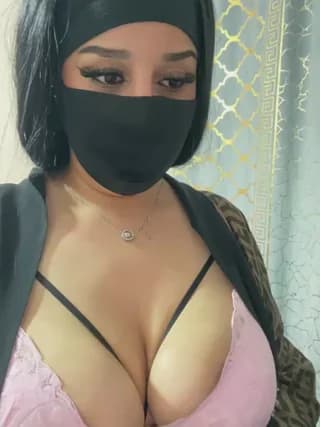 mari_layali - stripchat