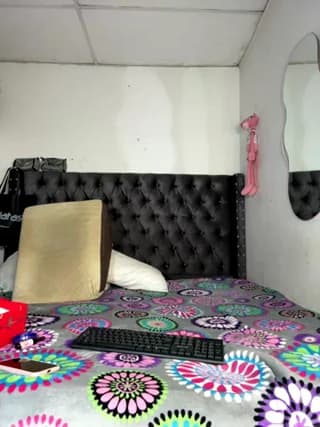 saragill323 - stripchat