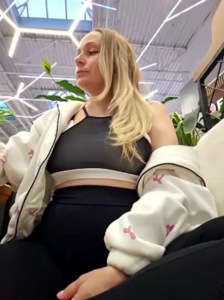 Bondgirl_013 - stripchat