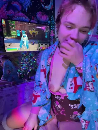 Cutiepiespanks - stripchat