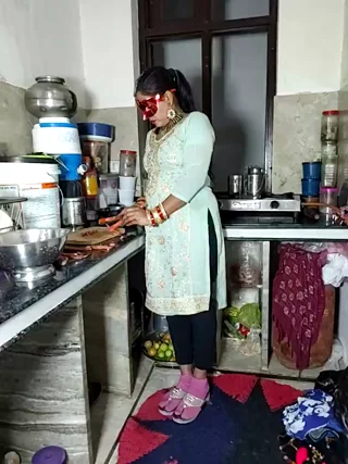 Heena-143 - stripchat