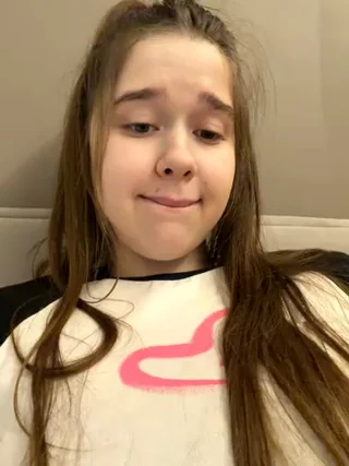 HornyGirlH - stripchat