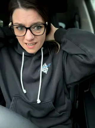 LadyLena1 - stripchat