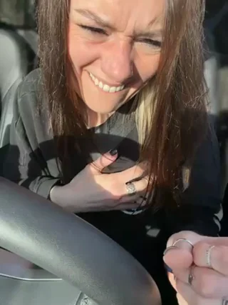 LadyLena1 - stripchat