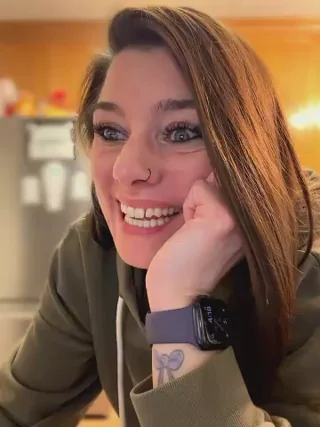 LadyLena1 - stripchat