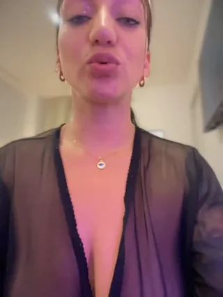 Ninabigtitied - stripchat