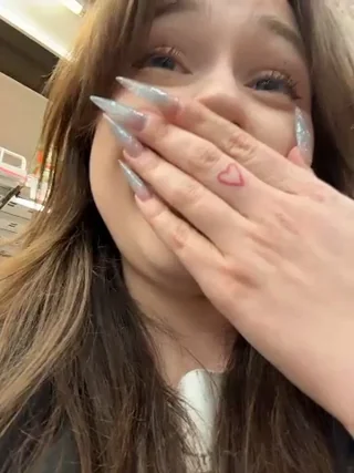 Peachy_Dream - stripchat