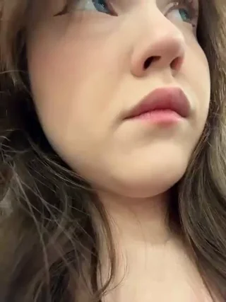 Peachy_Dream - stripchat