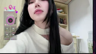 Yiyi-707 - stripchat