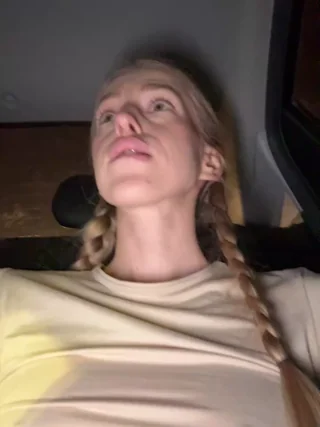 kira_mia - stripchat