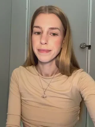 kira_mia - stripchat