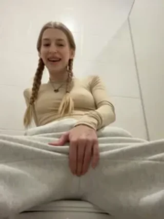 kira_mia - stripchat